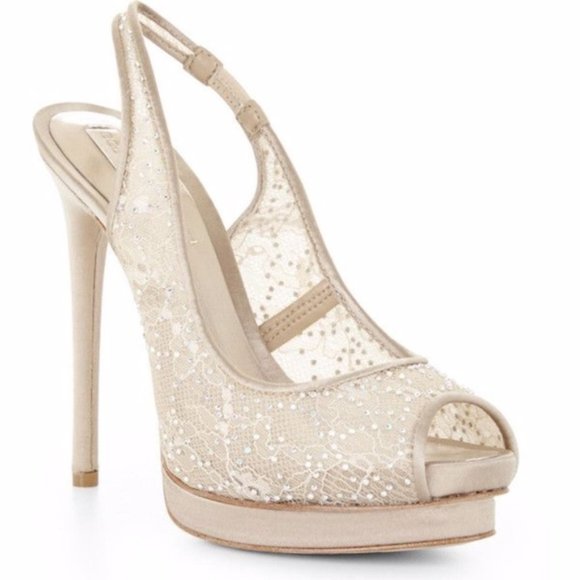 BCBGMaxAzria Shoes - NEW BCBG MAXAZRIA Peep-Toe Pump Size 10